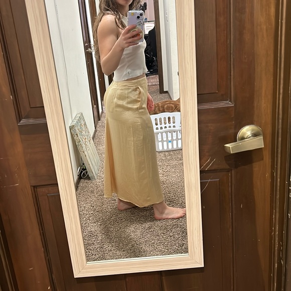 Gold TIBI skirt - Picture 3 of 3